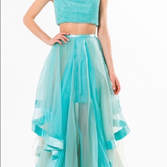 Terani Couture 2 piece prom dress - Picture 3 of 3